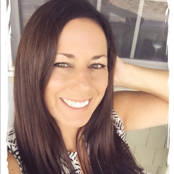 Meet your Posher, Krista - Picture 1 of 1